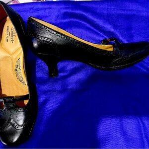 comfort plus by Predictions Black Women's Heels